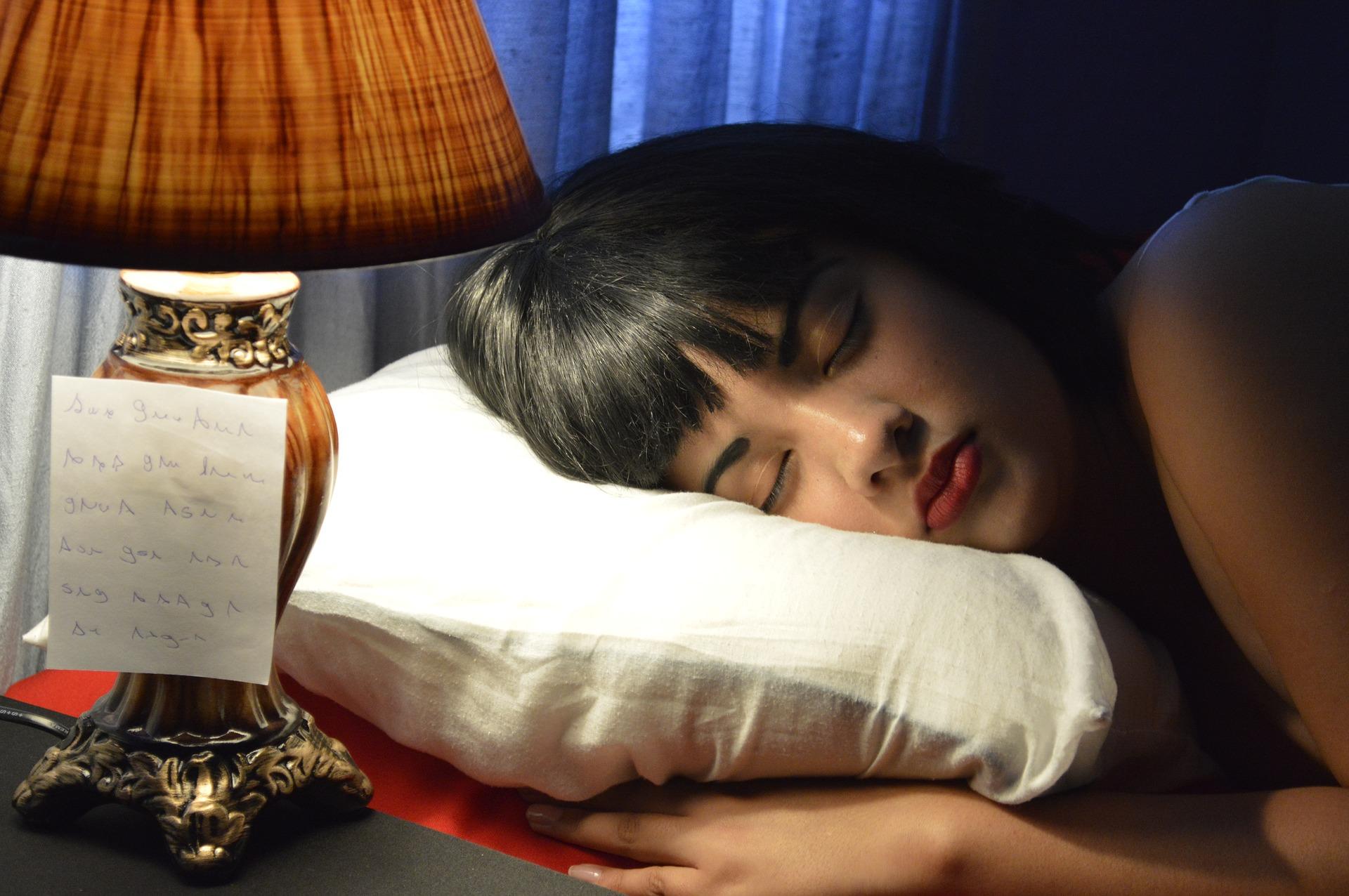 النوم بدون بطانية عامل بيولوجي