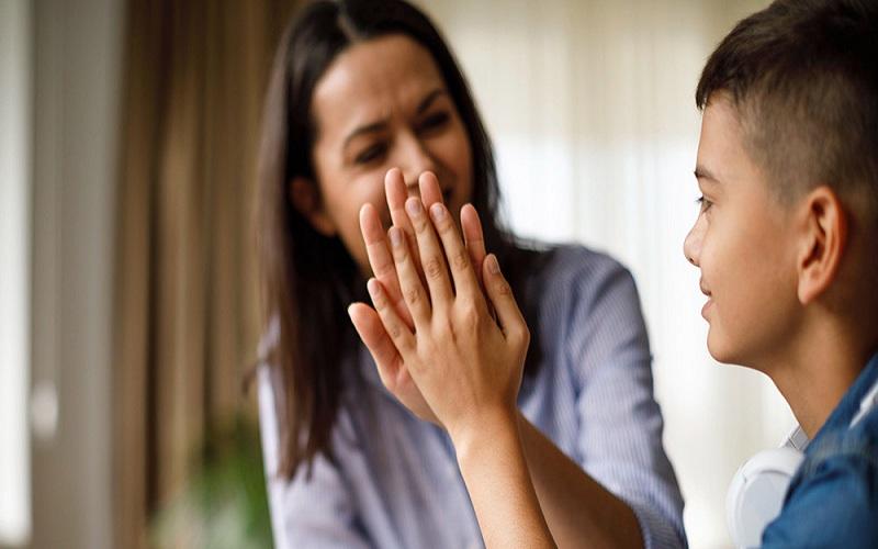 تشجيع الطفل على المذاكرة