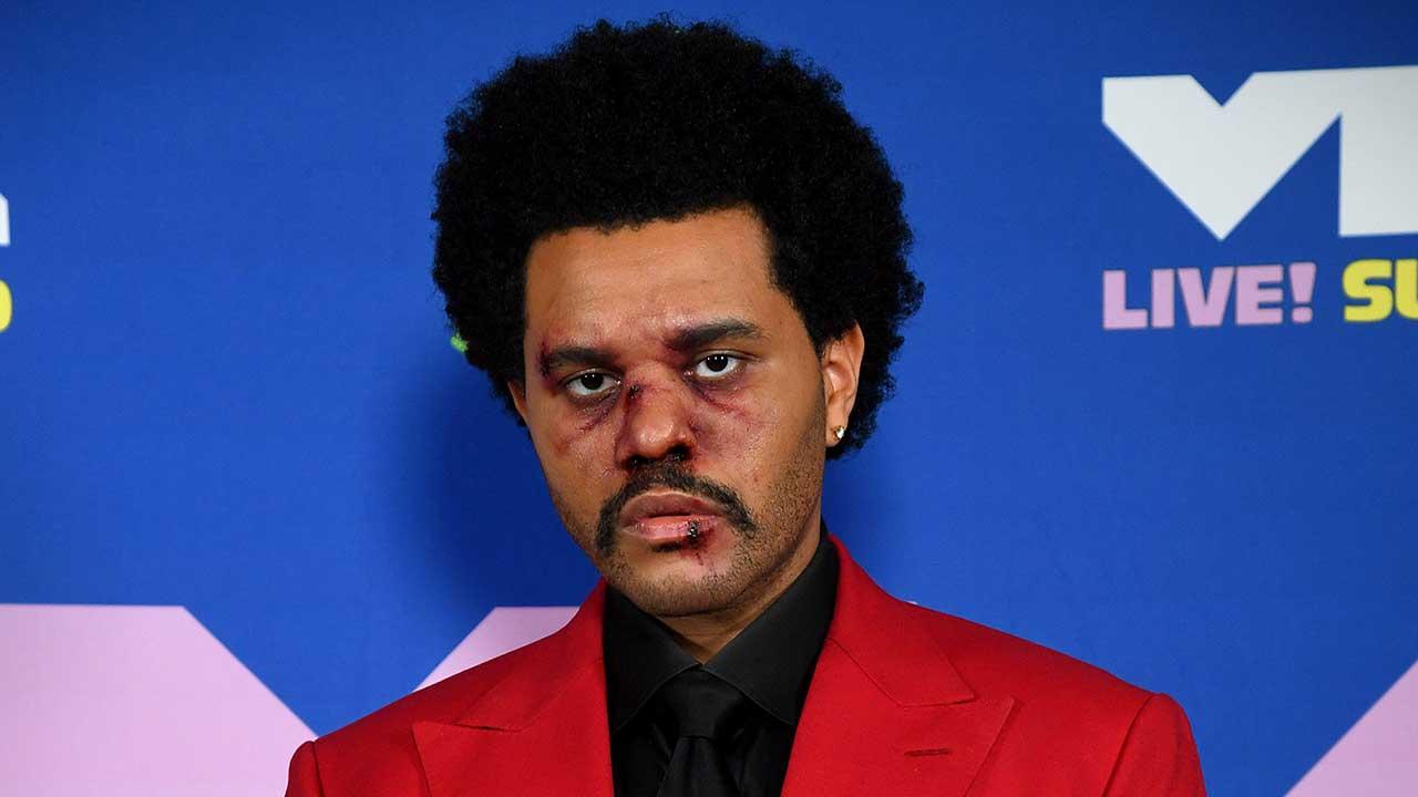 المغني The Weeknd يفوز بخمس جوائز في حفل Juno للموسيقى!