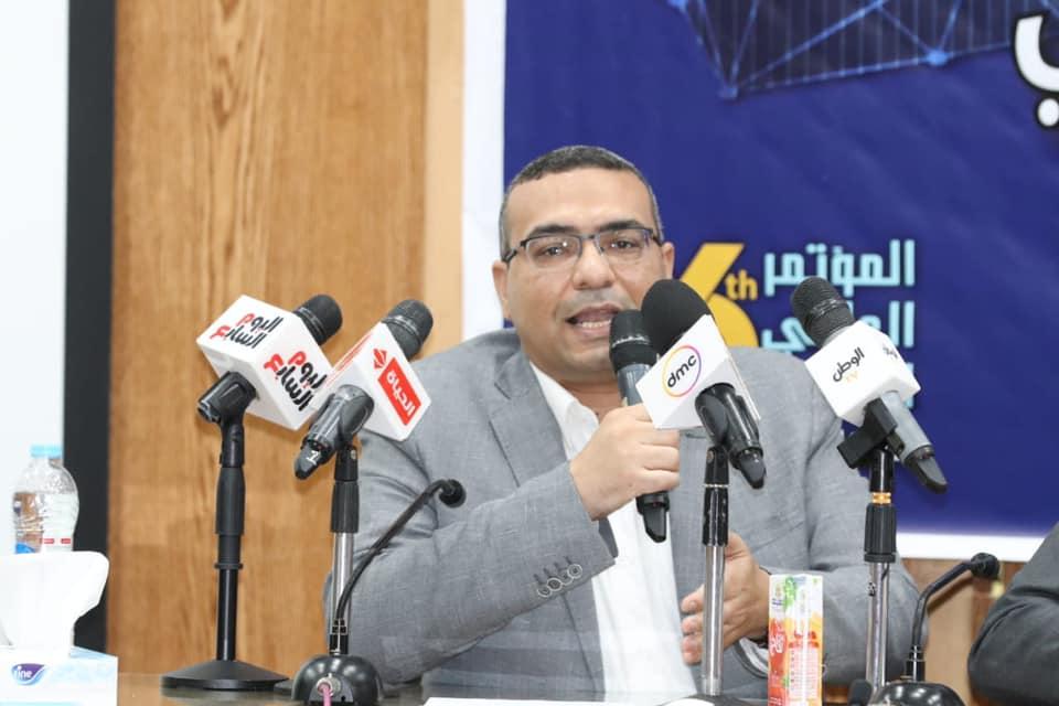 محمد عبد الرحمن يشارك في جلسة مناقشة ميثاق شرف للإعلام الرقمي ضمن فعاليات المؤتمر العلمي السادس والعشرين لكلية الإعلام بجامعة القاهرة 