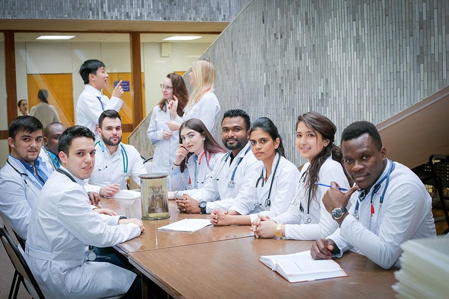 دراسة الطب في روسيا