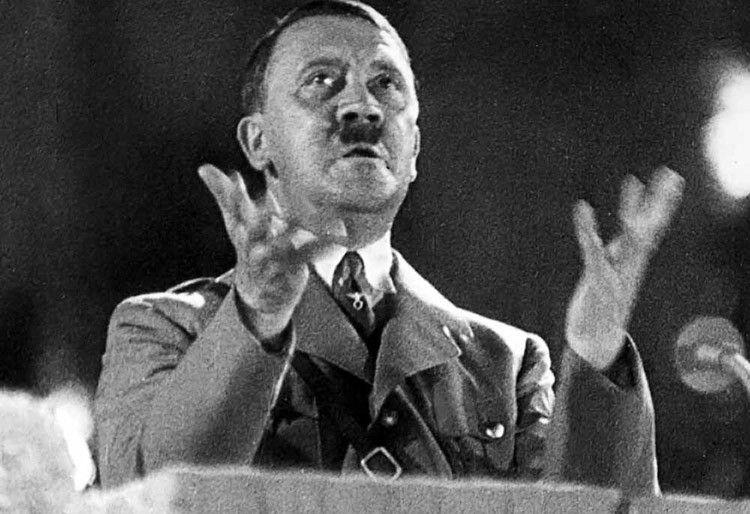 Adolf-Hitler أدولف هتلر
