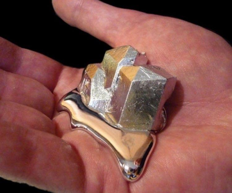 gallium-melts-in-your-hand