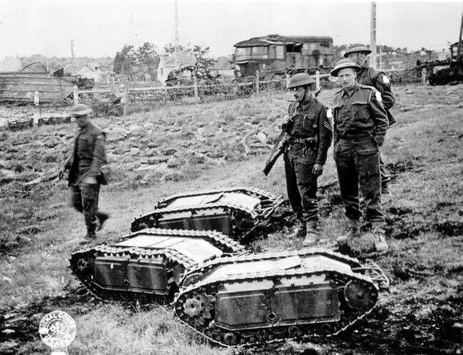 strange-history-mini-tanks
