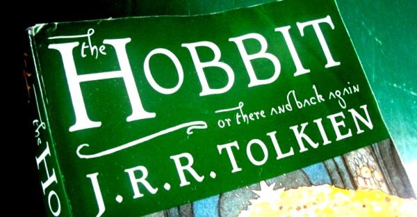 الهوبيــت .. أو ذهاباً وعودة ! The Hobbit, or There and Back Again) ) - الكتب الأكثر مبيعاً