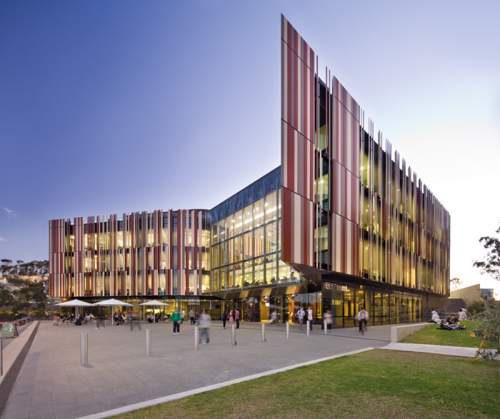 افضل الجامعات في استراليا - جامعة ماكوري