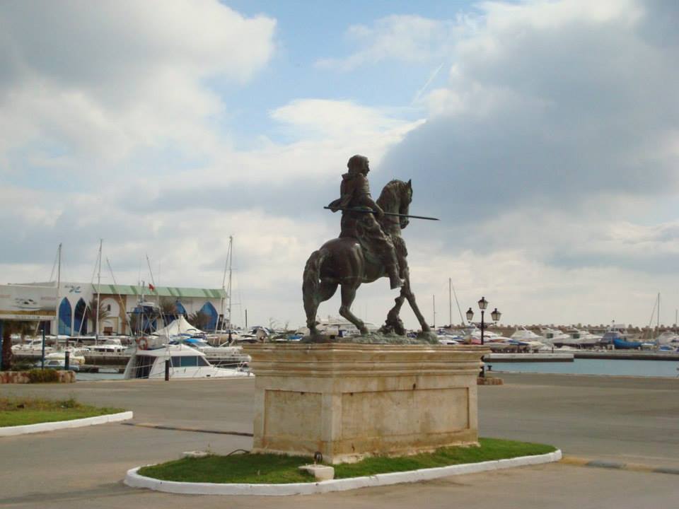 تمثال طارق بن زياد بالمغرب 