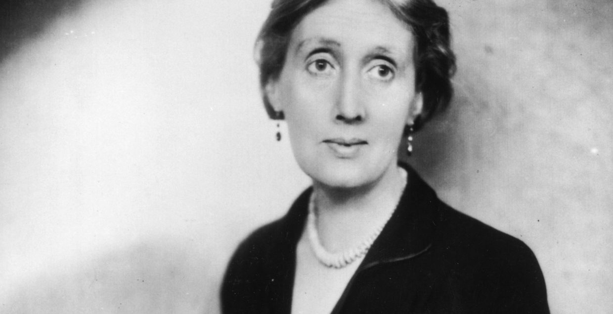 Virginia Woolf - كاتبات نشرن بأسماء مستعارة لرجال هرباً من المجتمع الذكوري