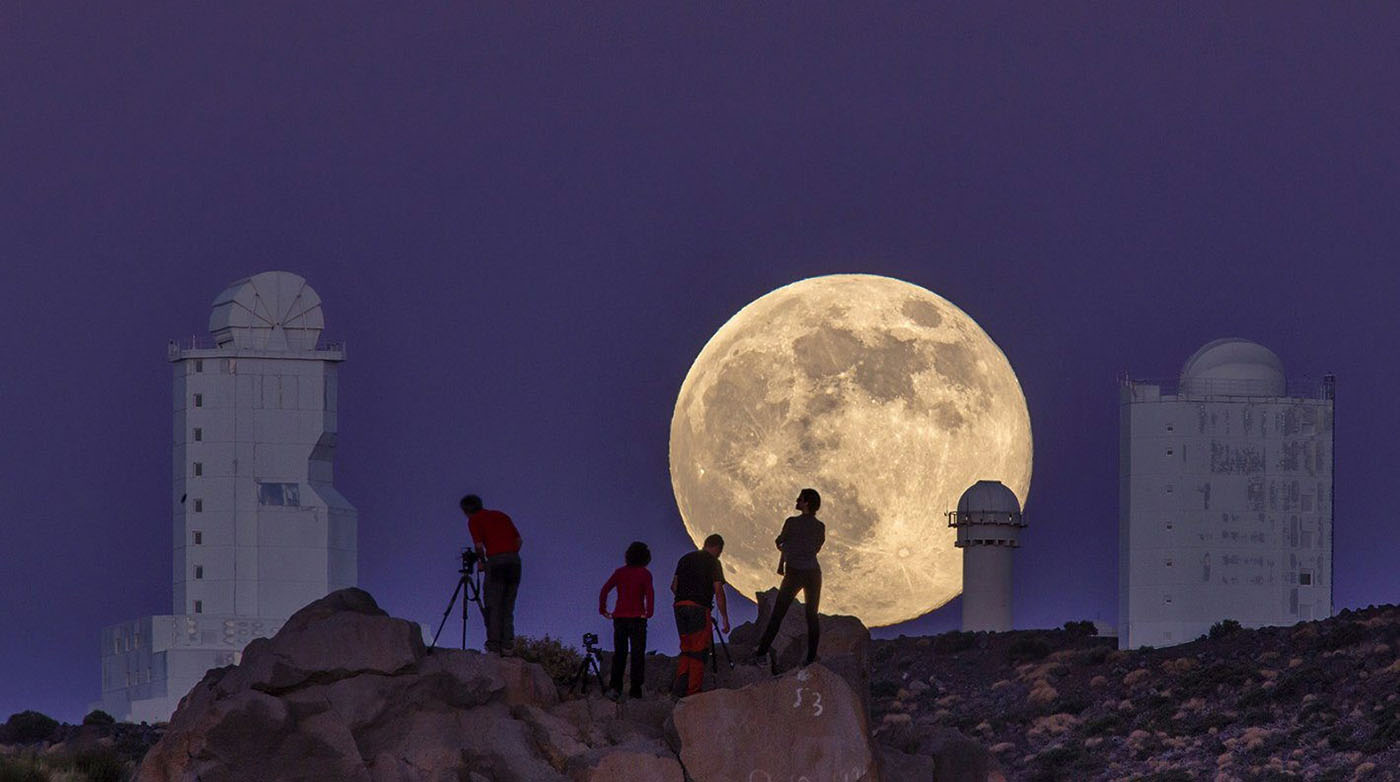 A view of the Supermoon in the Canary Islands