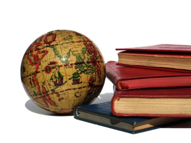 قائمة بالدورات التعليمية (MOOC) المتاحة صيف 2014 15